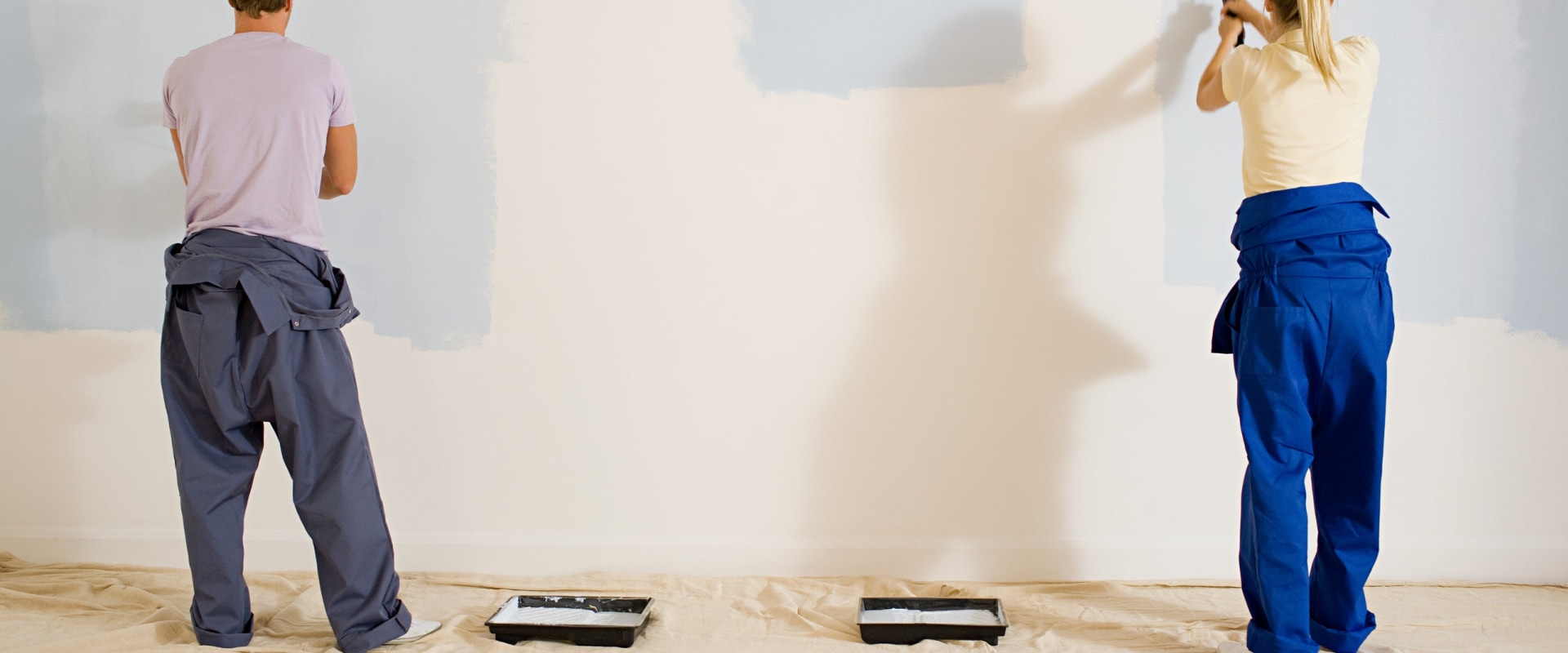 What is the average labor cost to paint a house?